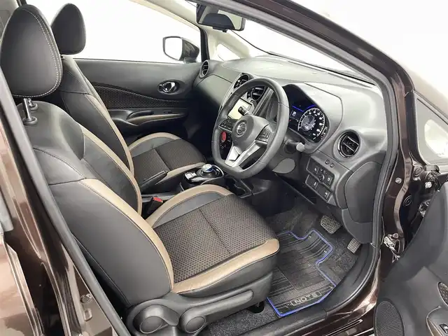 日産 ノート e－パワー メダリスト 熊本県 2018(平30)年 6.2万km インペリアルアンバーP ワンオーナー　/禁煙車/純正ナビ（フルセグ・ＢＴ・ＣＤ・ＤＶＤ）/全周囲カメラ　/社外前後ドライブレコーダー　/ＥＴＣ　/前後クリアランスソナー　/レーダークルーズコントロール　/エマージェンシーブレーキ　/レーンキープアシスト/横滑り防止/ハーフレザーシート/電動格納ミラー/純正フロアマット/純正１５インチAW/オートライト/LEDヘッドライト/フォグランプ/スマートキー/プッシュスタート/スペアキー1本/保証書/取扱説明書