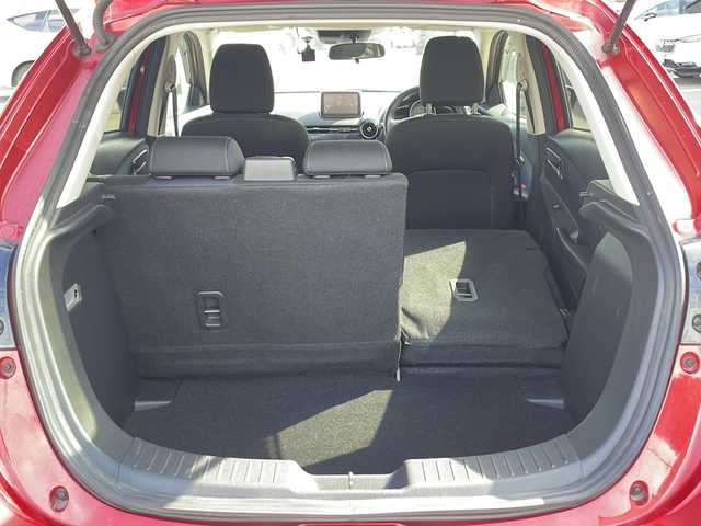 マツダ デミオ XD 香川県 2014(平26)年 5.3万km ソウルレッドプレミアムメタリック 純正7インチマツダコネクトナビ/→Bluetooth/USB/AUX/バックカメラ/LEDオートハイビーム/SCBS（衝突軽減ブレーキ）/DSC（横滑り防止装置）/クルーズコントロール/MTモード付AT/純正15インチアルミ/純正フロアマット/前方ドライブレコーダー/盗難防止装置/アイドリングストップ/プッシュスタート/キーレス