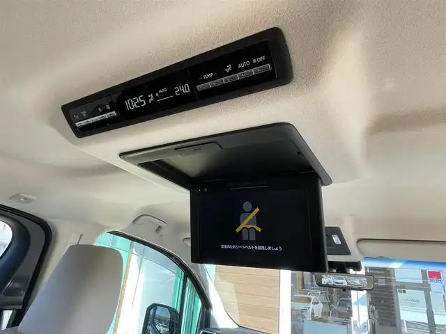 トヨタ グランエース プレミアム 宮崎県 2020(令2)年 1.9万km ブラック 純正ディスプレイオーディオ/ナビ/フルセグ/BT/CD/DVD/フリップダウンモニター/パノラミックビューモニター/ビルトインETC2.0/IC付ターボ/デジタルインナーミラー/ブラインドスポットモニター/プリクラッシュセーフティ/レーンディパーチャーアラート/オートハイビーム/クリアランスソナー/リヤクロストラフィックアラート/ブラインドスポットモニター/両側パワースライドドア/前席パワーシート/全席シートヒーター/純正17インチアルミAW/プッシュスタート/スマートキー/LEDヘッドライト