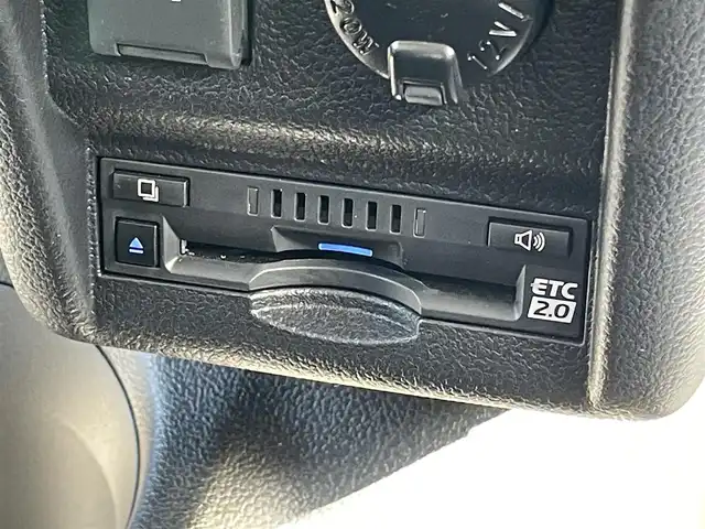 トヨタ グランエース プレミアム 宮崎県 2020(令2)年 1.9万km ブラック 純正ディスプレイオーディオ/ナビ/フルセグ/BT/CD/DVD/フリップダウンモニター/パノラミックビューモニター/ビルトインETC2.0/IC付ターボ/デジタルインナーミラー/ブラインドスポットモニター/プリクラッシュセーフティ/レーンディパーチャーアラート/オートハイビーム/クリアランスソナー/リヤクロストラフィックアラート/ブラインドスポットモニター/両側パワースライドドア/前席パワーシート/全席シートヒーター/純正17インチアルミAW/プッシュスタート/スマートキー/LEDヘッドライト