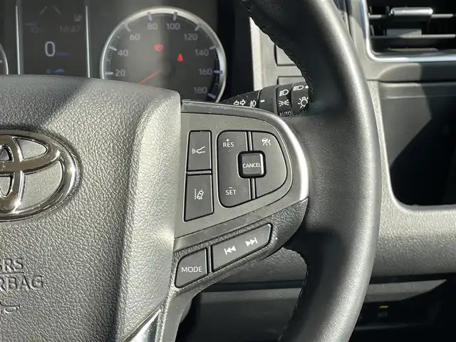 トヨタ グランエース プレミアム 宮崎県 2020(令2)年 1.9万km ブラック 純正ディスプレイオーディオ/ナビ/フルセグ/BT/CD/DVD/フリップダウンモニター/パノラミックビューモニター/ビルトインETC2.0/IC付ターボ/デジタルインナーミラー/ブラインドスポットモニター/プリクラッシュセーフティ/レーンディパーチャーアラート/オートハイビーム/クリアランスソナー/リヤクロストラフィックアラート/ブラインドスポットモニター/両側パワースライドドア/前席パワーシート/全席シートヒーター/純正17インチアルミAW/プッシュスタート/スマートキー/LEDヘッドライト