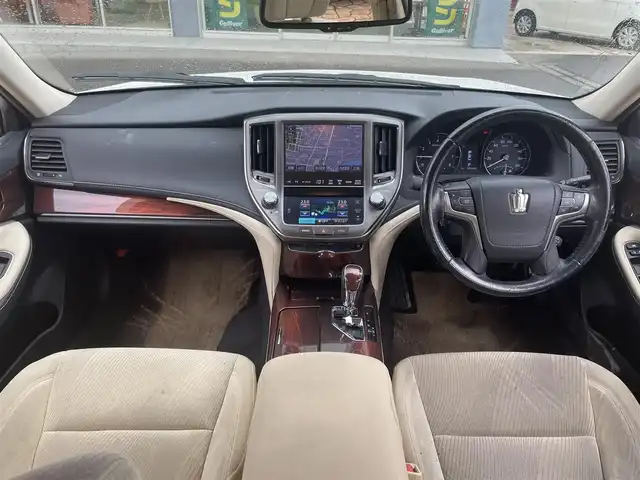 トヨタ クラウン ロイヤル ロイヤルサルーン i－Four 福島県 2013(平25)年 13.7万km ホワイトパールクリスタルシャイン ワンオーナー/純正HDDナビ/CD/DVD/BT/USB/フルセグTV/純正16インチAW(社外AW＋冬タイヤ積込)/クルーズコントロール/クリアランスソナー/ステアリングリモコン/バックカメラ/パワーシート/オートライト/キセノンライト/フォグライト/ビルトインETC/プッシュスタート/ドアバイザー/フロアマット