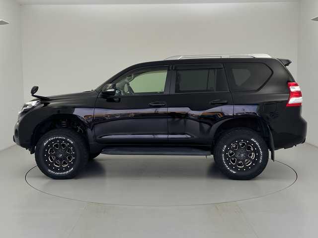 トヨタ ランドクルーザー プラド TX 愛知県 2014(平26)年 4.9万km ブラック 3インチリフトアップ/サンルーフ/社外ナビ/・Bluetooth/・CD/DVD/・フルセグテレビ/・SD音楽録音/バックカメラ/ETC/LEDヘッドライト/エンジンプッシュスタートボタン/オートライト/サイド/カーテンエアバッグ