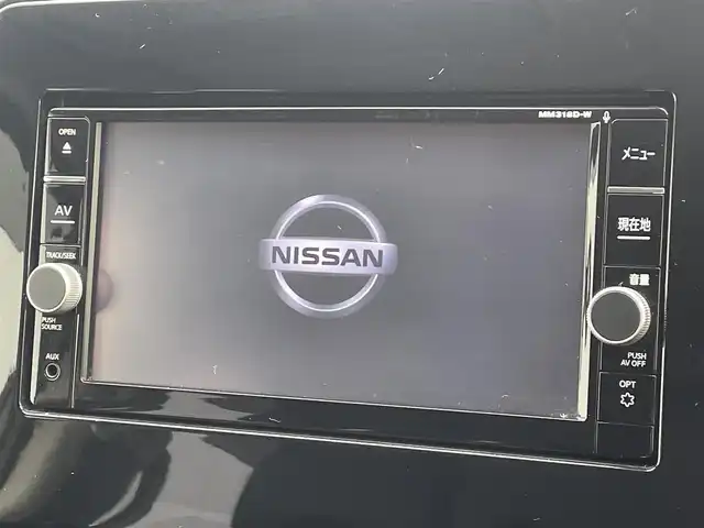 日産 セレナ ハイウェイスターVセレクションⅡ 福岡県 2018(平30)年 2.8万km ダイヤモンドブラック 防水シート車/フリップダウンモニター/アラウンドビューモニター/純正ナビ（ＭＭ３１８Ｄ－Ｗ）/フルセグＴＶ/BT/SD/AM/FM/エマージェンシーブレーキ/両側パワースライドドア/クルーズコントロール/LDW/インテリジェントパーキングアシスト/ＬＥＤオートライト/フォグランプ/純正ＡＷ/ステアリングリモコン/アイドリングストップ/スマートキー/プッシュスタート/ロールサンシェード/シートバックテーブル