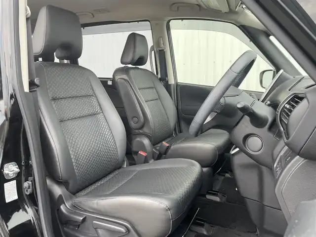 日産 セレナ ハイウェイスターVセレクションⅡ 福岡県 2018(平30)年 2.8万km ダイヤモンドブラック 防水シート車/フリップダウンモニター/アラウンドビューモニター/純正ナビ（ＭＭ３１８Ｄ－Ｗ）/フルセグＴＶ/BT/SD/AM/FM/エマージェンシーブレーキ/両側パワースライドドア/クルーズコントロール/LDW/インテリジェントパーキングアシスト/ＬＥＤオートライト/フォグランプ/純正ＡＷ/ステアリングリモコン/アイドリングストップ/スマートキー/プッシュスタート/ロールサンシェード/シートバックテーブル