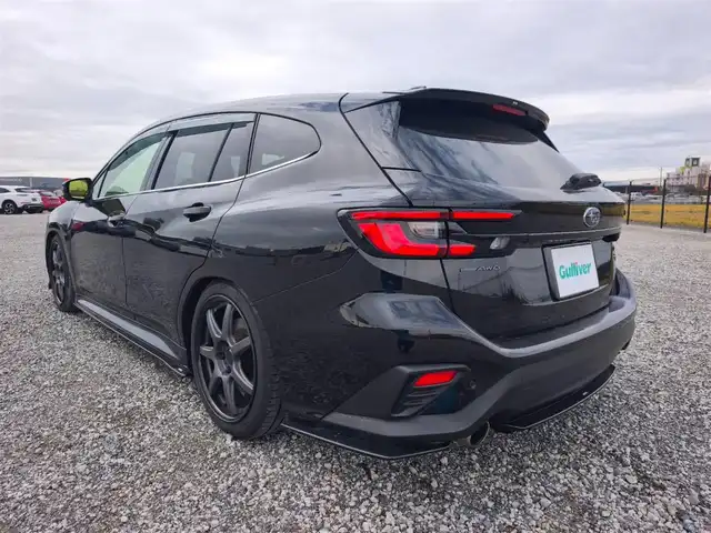 スバル レヴォーグ 1．8STIスポーツ EX 香川県 2021(令3)年 5.6万km クリスタルブラックシリカ 4WD/純正11.6型ナビ/フルセグTV/ハンズフリーパワーバックドア/バックモニター/ビルトインETC/ドライブレコーダー/全車速追従機能付クルーズコントロール/衝突被害軽減ブレーキ/前後AT誤発進抑制/車線逸脱抑制/車線変更アシスト/ドライバー異常時対応システム/デジタルルームミラー/ステアリング連動フルLEDヘッドランプ/LEDフロントフォグランプ/革巻きステアリング/パドルシフト/ツートーン革シート/全席シートヒーター/前席パワーシート/運転席ポジションメモリー機能/STIエアロ(F/S/R)/RSRサスペンション/社外18インチアルミホイール/純正サス・AW車載/スマートキー/プッシュエンジンスタート/禁煙車
