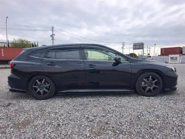スバル レヴォーグ 1．8STIスポーツ EX 香川県 2021(令3)年 5.6万km クリスタルブラックシリカ 4WD/純正11.6型ナビ/フルセグTV/ハンズフリーパワーバックドア/バックモニター/ビルトインETC/ドライブレコーダー/全車速追従機能付クルーズコントロール/衝突被害軽減ブレーキ/前後AT誤発進抑制/車線逸脱抑制/車線変更アシスト/ドライバー異常時対応システム/デジタルルームミラー/ステアリング連動フルLEDヘッドランプ/LEDフロントフォグランプ/革巻きステアリング/パドルシフト/ツートーン革シート/全席シートヒーター/前席パワーシート/運転席ポジションメモリー機能/STIエアロ(F/S/R)/RSRサスペンション/社外18インチアルミホイール/純正サス・AW車載/スマートキー/プッシュエンジンスタート/禁煙車