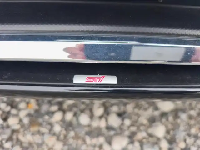 スバル レヴォーグ 1．8STIスポーツ EX 香川県 2021(令3)年 5.6万km クリスタルブラックシリカ 4WD/純正11.6型ナビ/フルセグTV/ハンズフリーパワーバックドア/バックモニター/ビルトインETC/ドライブレコーダー/全車速追従機能付クルーズコントロール/衝突被害軽減ブレーキ/前後AT誤発進抑制/車線逸脱抑制/車線変更アシスト/ドライバー異常時対応システム/デジタルルームミラー/ステアリング連動フルLEDヘッドランプ/LEDフロントフォグランプ/革巻きステアリング/パドルシフト/ツートーン革シート/全席シートヒーター/前席パワーシート/運転席ポジションメモリー機能/STIエアロ(F/S/R)/RSRサスペンション/社外18インチアルミホイール/純正サス・AW車載/スマートキー/プッシュエンジンスタート/禁煙車