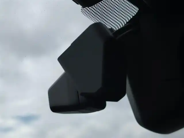 スバル レヴォーグ 1．8STIスポーツ EX 香川県 2021(令3)年 5.6万km クリスタルブラックシリカ 4WD/純正11.6型ナビ/フルセグTV/ハンズフリーパワーバックドア/バックモニター/ビルトインETC/ドライブレコーダー/全車速追従機能付クルーズコントロール/衝突被害軽減ブレーキ/前後AT誤発進抑制/車線逸脱抑制/車線変更アシスト/ドライバー異常時対応システム/デジタルルームミラー/ステアリング連動フルLEDヘッドランプ/LEDフロントフォグランプ/革巻きステアリング/パドルシフト/ツートーン革シート/全席シートヒーター/前席パワーシート/運転席ポジションメモリー機能/STIエアロ(F/S/R)/RSRサスペンション/社外18インチアルミホイール/純正サス・AW車載/スマートキー/プッシュエンジンスタート/禁煙車