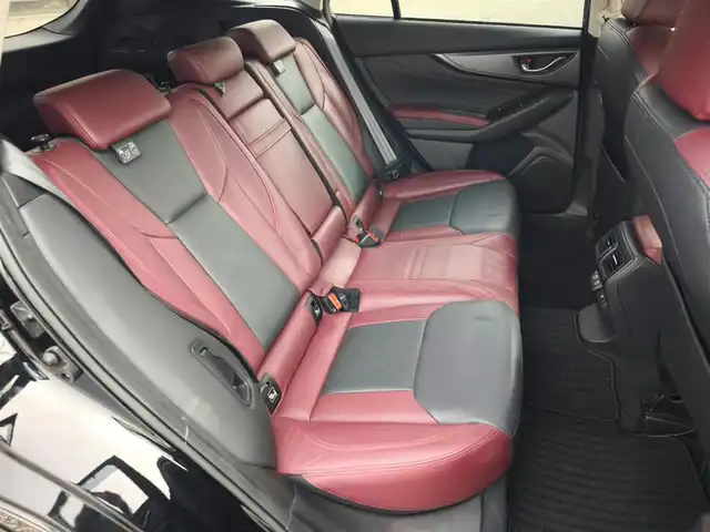 スバル レヴォーグ 1．8STIスポーツ EX 香川県 2021(令3)年 5.6万km クリスタルブラックシリカ 4WD/純正11.6型ナビ/フルセグTV/ハンズフリーパワーバックドア/バックモニター/ビルトインETC/ドライブレコーダー/全車速追従機能付クルーズコントロール/衝突被害軽減ブレーキ/前後AT誤発進抑制/車線逸脱抑制/車線変更アシスト/ドライバー異常時対応システム/デジタルルームミラー/ステアリング連動フルLEDヘッドランプ/LEDフロントフォグランプ/革巻きステアリング/パドルシフト/ツートーン革シート/全席シートヒーター/前席パワーシート/運転席ポジションメモリー機能/STIエアロ(F/S/R)/RSRサスペンション/社外18インチアルミホイール/純正サス・AW車載/スマートキー/プッシュエンジンスタート/禁煙車