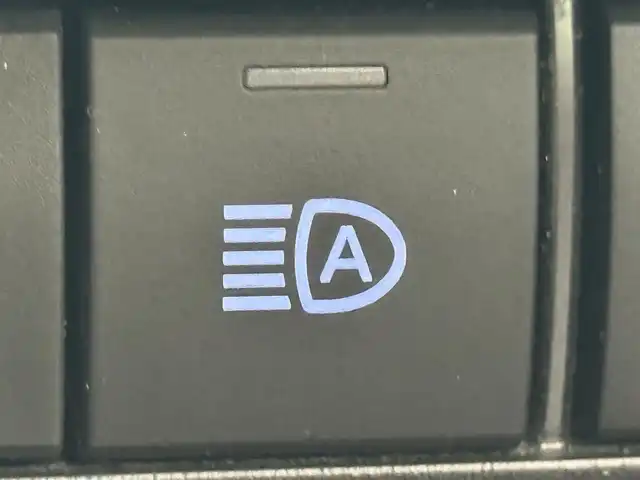 トヨタ ノア S－G 千葉県 2022(令4)年 3.1万km アティチュードブラックマイカ 10.5ディスプレイオーディオ/ナビ/CD/DVD/BT/フルセグ/バックカメラ/ETC2.0/片側パワースライド/レーダークルーズコントロール/トヨタセーフティセンス/コーナーセンサー/LEDライト