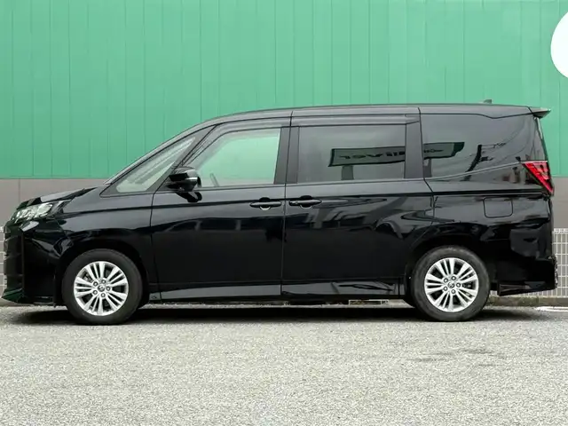 トヨタ ノア S－G 千葉県 2022(令4)年 3.1万km アティチュードブラックマイカ 10.5ディスプレイオーディオ/ナビ/CD/DVD/BT/フルセグ/バックカメラ/ETC2.0/片側パワースライド/レーダークルーズコントロール/トヨタセーフティセンス/コーナーセンサー/LEDライト