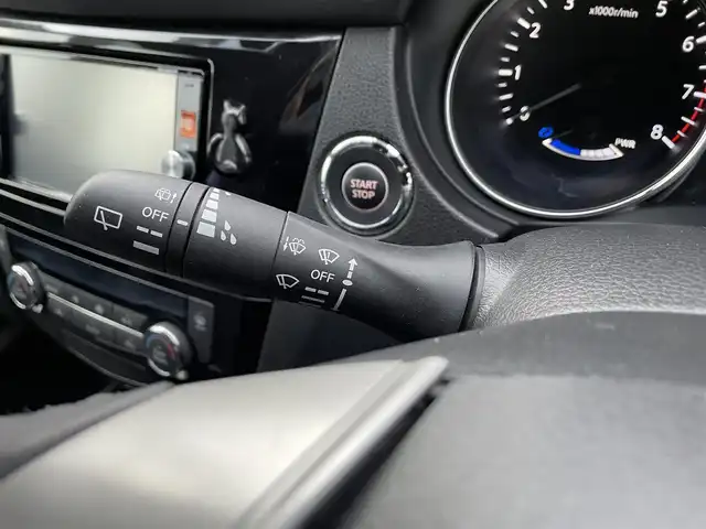 日産 エクストレイル ハイブリッド 20X エマージェンシーブレーキ 岩手県 2015(平27)年 9.8万km ブリリアントホワイトパール 【(株)IDOMが運営する【じしゃロン盛岡店】の自社ローン対象車両になります。こちらは現金ご利用時の価格です。自社ローンご希望の方は別途その旨お申付け下さい。】/衝突軽減システム/カプロンシート/純正ナビ/CD/DVD/フルセグ/Bluetooth/SD/プッシュスタート/スマートキー/LEDヘッドライト/オートライト/フォグライト/革巻きステアリング/バックカメラ/ETC/ドライブレコーダー