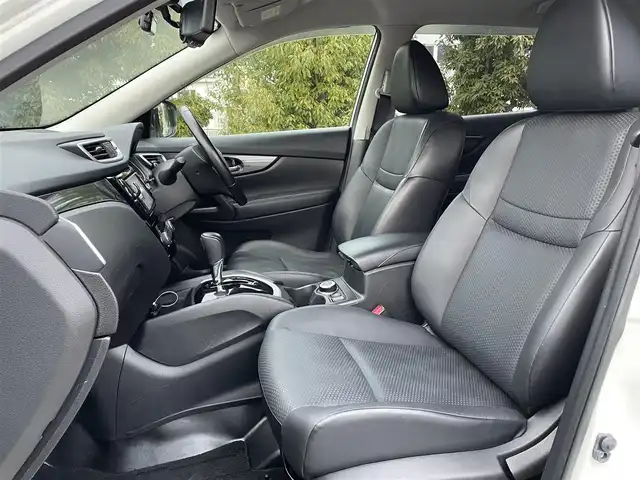 日産 エクストレイル ハイブリッド 20X エマージェンシーブレーキ 岩手県 2015(平27)年 9.8万km ブリリアントホワイトパール 【(株)IDOMが運営する【じしゃロン盛岡店】の自社ローン対象車両になります。こちらは現金ご利用時の価格です。自社ローンご希望の方は別途その旨お申付け下さい。】/衝突軽減システム/カプロンシート/純正ナビ/CD/DVD/フルセグ/Bluetooth/SD/プッシュスタート/スマートキー/LEDヘッドライト/オートライト/フォグライト/革巻きステアリング/バックカメラ/ETC/ドライブレコーダー