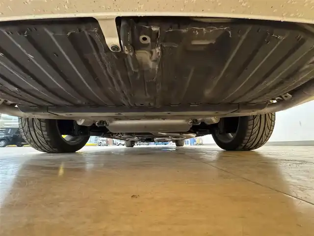 ホンダ オデッセイ アブソルート 20thアニバーサリー 群馬県 2014(平26)年 6.4万km ホワイトオーキッドパール ホンダセンシング/・衝突軽減ブレーキ/・横滑り防止/・オートライト/・クルーズコントロール/純正9インチナビ/・AM/FM/フルセグTV/・CD/DVD/MSV/・Bluetooth/SD/フリップダウンモニター/両側電動スライドドア/バックカメラ/ETC/LEDヘッドライト/フォグランプ/ヒーターミラー/純正フロアマット/純正ドアバイザー/純正18インチアルミホイール/スマートキー/プッシュスタート