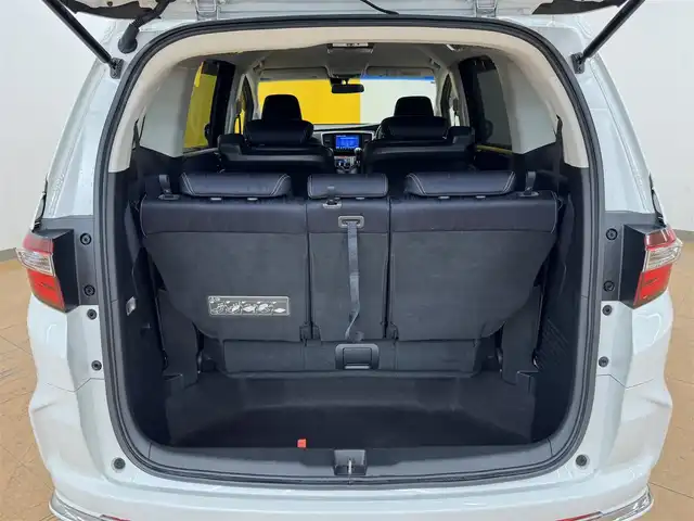 ホンダ オデッセイ アブソルート 20thアニバーサリー 群馬県 2014(平26)年 6.4万km ホワイトオーキッドパール ホンダセンシング/・衝突軽減ブレーキ/・横滑り防止/・オートライト/・クルーズコントロール/純正9インチナビ/・AM/FM/フルセグTV/・CD/DVD/MSV/・Bluetooth/SD/フリップダウンモニター/両側電動スライドドア/バックカメラ/ETC/LEDヘッドライト/フォグランプ/ヒーターミラー/純正フロアマット/純正ドアバイザー/純正18インチアルミホイール/スマートキー/プッシュスタート