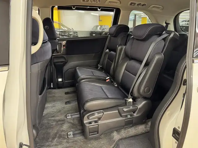 ホンダ オデッセイ アブソルート 20thアニバーサリー 群馬県 2014(平26)年 6.4万km ホワイトオーキッドパール ホンダセンシング/・衝突軽減ブレーキ/・横滑り防止/・オートライト/・クルーズコントロール/純正9インチナビ/・AM/FM/フルセグTV/・CD/DVD/MSV/・Bluetooth/SD/フリップダウンモニター/両側電動スライドドア/バックカメラ/ETC/LEDヘッドライト/フォグランプ/ヒーターミラー/純正フロアマット/純正ドアバイザー/純正18インチアルミホイール/スマートキー/プッシュスタート