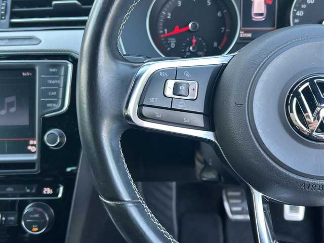 フォルクスワーゲン パサート ヴァリアント TSI Rライン 栃木県 2015(平27)年 8.4万km 白 純正メモリナビ/・Discover Pro/・Bluetooth  CD DVD/・バックカメラ/追従式クルーズコントロール/スペアキー/電動バックドア/レザーシート/シートヒーター/パワーシート/ルーフレール/純正18インチアルミホイール/衝突被害軽減システム/コーナーセンサー/オートライト/LEDヘッドライト/電動パーキング/オートブレーキホールド/取扱説明書/保証書