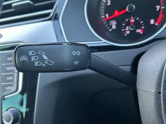 フォルクスワーゲン パサート ヴァリアント TSI Rライン 栃木県 2015(平27)年 8.4万km 白 純正メモリナビ/・Discover Pro/・Bluetooth  CD DVD/・バックカメラ/追従式クルーズコントロール/スペアキー/電動バックドア/レザーシート/シートヒーター/パワーシート/ルーフレール/純正18インチアルミホイール/衝突被害軽減システム/コーナーセンサー/オートライト/LEDヘッドライト/電動パーキング/オートブレーキホールド/取扱説明書/保証書