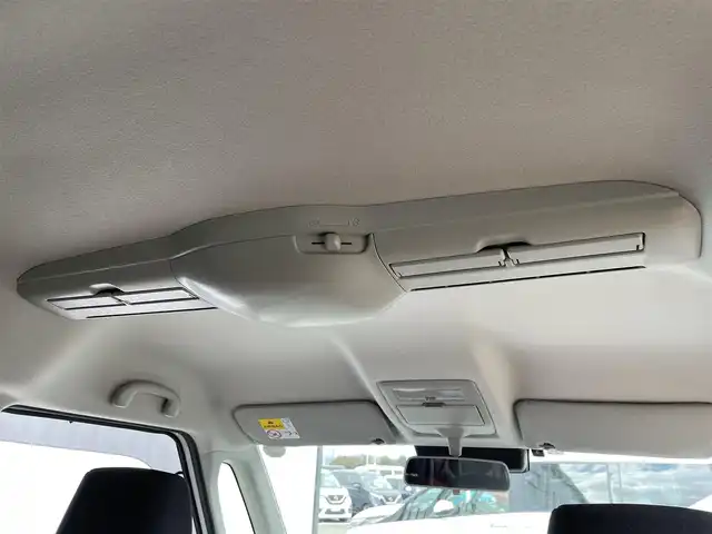 スズキ ソリオ HV MZ 佐賀県 2022(令4)年 4.2万km ピュアホワイトP 純正8インチSDナビゲーション/・フルセグTV/CD/DVD/SD/USB/Bluetooth/全周囲カメラ/前方ドライブレコーダー/ビルトインETC/ヘッドアップディスプレイ/両側パワースライドドア/DN席シートヒーター/天井サーキュレーター/後席サンシェード/ISOFIX対応/革巻きステアリング/ステアリングリモコン/純正15インチアルミホイール/純正LEDヘッドライト/・オートマチックハイビーム/純正LEDフォグランプ/純正フロアマット/純正ドアバイザ―/新車保証書/アダプティブクルーズコントロール/車線逸脱警報機能/デュアルカメラブレーキサポート/クリアランスソナー