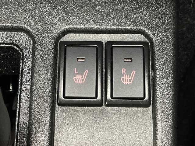 スズキ ジムニー シエラ JC 群馬県 2025(令7)年 0.6万km シフォンアイボリーメタリックブラック2トーンルーフ アルパイン９型ディスプレイオーディオ　バックカメラ　ＥＴＣ　前後ドラレコ　クルーズコントロール　衝突被害軽減ブレーキ　レーンアシスト　ＬＥＤヘッドライト　オートライト　ヒルディセントコントロール　禁煙