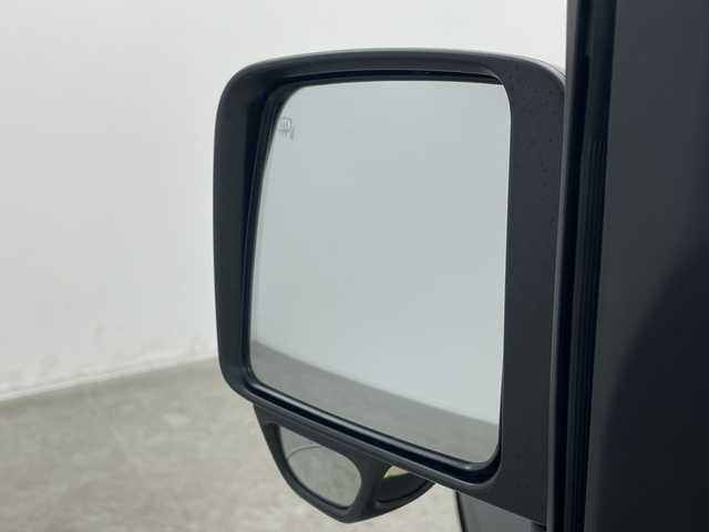 スズキ ジムニー シエラ JC 群馬県 2025(令7)年 0.6万km シフォンアイボリーメタリックブラック2トーンルーフ アルパイン９型ディスプレイオーディオ　バックカメラ　ＥＴＣ　前後ドラレコ　クルーズコントロール　衝突被害軽減ブレーキ　レーンアシスト　ＬＥＤヘッドライト　オートライト　ヒルディセントコントロール　禁煙