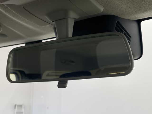 スズキ ジムニー シエラ JC 群馬県 2025(令7)年 0.6万km シフォンアイボリーメタリックブラック2トーンルーフ アルパイン９型ディスプレイオーディオ　バックカメラ　ＥＴＣ　前後ドラレコ　クルーズコントロール　衝突被害軽減ブレーキ　レーンアシスト　ＬＥＤヘッドライト　オートライト　ヒルディセントコントロール　禁煙