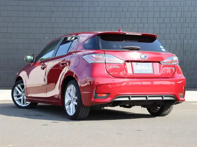 レクサス ＣＴ 200h バージョンL 宮城県 2016(平28)年 0.8万km レッドマイカクリスタルシャイン 純正ナビ/バックカメラ/ワンセグTV/パドルシフト/レザーシート/前席パワーシート/前席シートヒーター/ステアリングヒーター/純正アルミ夏タイヤ17インチ/クルーズコントロール/コーナーセンサー/横滑り防止装置/ETC2.0/社外ドライブレコーダー/プッシュスタート