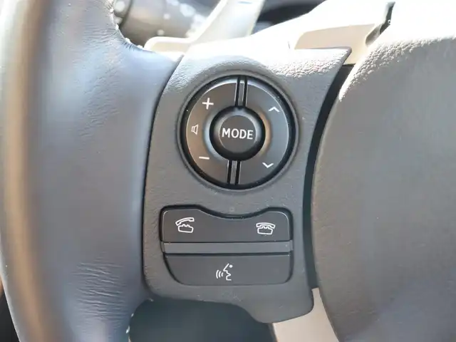 レクサス ＣＴ 200h バージョンL 宮城県 2016(平28)年 0.8万km レッドマイカクリスタルシャイン 純正ナビ/バックカメラ/ワンセグTV/パドルシフト/レザーシート/前席パワーシート/前席シートヒーター/ステアリングヒーター/純正アルミ夏タイヤ17インチ/クルーズコントロール/コーナーセンサー/横滑り防止装置/ETC2.0/社外ドライブレコーダー/プッシュスタート