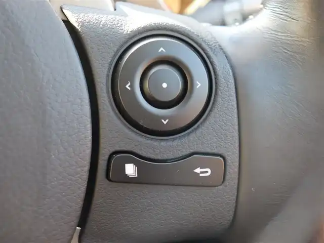 レクサス ＣＴ 200h バージョンL 宮城県 2016(平28)年 0.8万km レッドマイカクリスタルシャイン 純正ナビ/バックカメラ/ワンセグTV/パドルシフト/レザーシート/前席パワーシート/前席シートヒーター/ステアリングヒーター/純正アルミ夏タイヤ17インチ/クルーズコントロール/コーナーセンサー/横滑り防止装置/ETC2.0/社外ドライブレコーダー/プッシュスタート