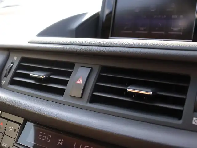 レクサス ＣＴ 200h バージョンL 宮城県 2016(平28)年 0.8万km レッドマイカクリスタルシャイン 純正ナビ/バックカメラ/ワンセグTV/パドルシフト/レザーシート/前席パワーシート/前席シートヒーター/ステアリングヒーター/純正アルミ夏タイヤ17インチ/クルーズコントロール/コーナーセンサー/横滑り防止装置/ETC2.0/社外ドライブレコーダー/プッシュスタート