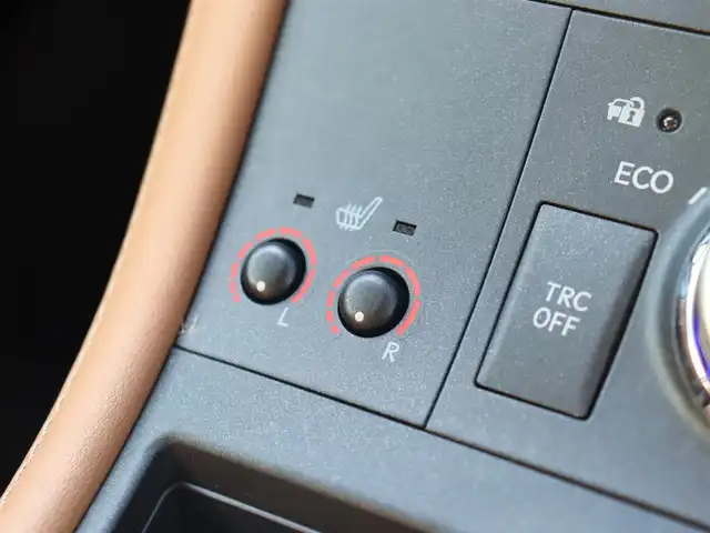 レクサス ＣＴ 200h バージョンL 宮城県 2016(平28)年 0.8万km レッドマイカクリスタルシャイン 純正ナビ/バックカメラ/ワンセグTV/パドルシフト/レザーシート/前席パワーシート/前席シートヒーター/ステアリングヒーター/純正アルミ夏タイヤ17インチ/クルーズコントロール/コーナーセンサー/横滑り防止装置/ETC2.0/社外ドライブレコーダー/プッシュスタート