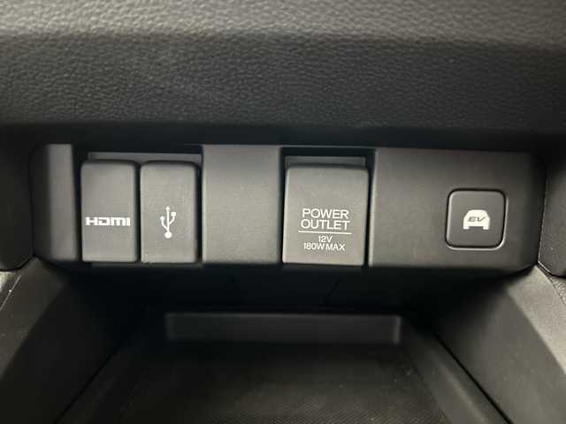 ホンダ オデッセイ ハイブリッド アブソルート・EXホンダセンジング 佐賀県 2018(平30)年 4.1万km プレミアムヴィーナスブラックP 純正9インチナビ/フルセグTV/CD/DVD/Bluetooth/純正11.6インチフリップダウンモニター/後席ヘッドレスト付きモニター/全方位カメラ/衝突被害軽減システム/レーダークルーズコントロール/レーンアシスト/ブラインドスポットモニター/パーキングソナー/先行車発進告知機能/ロードサインアシスト/オートライト/LEDヘッドライト/フォグライト/電子パーキング/ブレーキホールド/ミラー型ドライブレコーダー/ビルトインETC/両側パワースライドドア/運転席・助手席パワーシート/運転席・助手席シートヒーター/レーザーシート/ISOFIX対応シート/AC電源1500W/センターコンソールボックス/純正フロアマット/純正17インチアルミホイール/ダブルエアコン