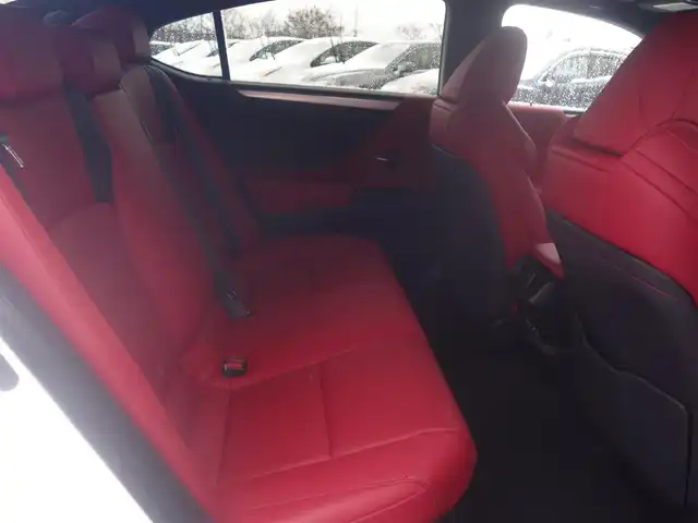 レクサス ＥＳ 300h Fスポーツ 山形県 2019(平31)年 5.9万km ホワイトノーヴァガラスフレーク 4WD/衝突被害軽減システム/サンルーフ/純正メモリナビ/　　【CD DVD BT フルセグ USB AUX】/レーダークルーズコントロール/LEDオートライト/レザーシート/シートヒーター/エアシート/パワーシート/純正18インチアルミホイール/コーナーセンサー/ステアリングヒーター/ステアリングスイッチ/パドルシフト/電動格納ウィンカーミラー/スマートキー/カードキー/ETC2.0