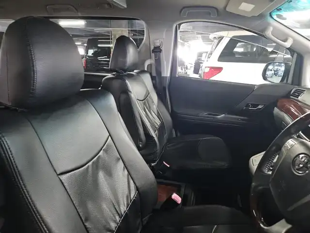 トヨタ アルファード 240S プライムセレクションⅡ 宮崎県 2011(平23)年 8.8万km ホワイトパールクリスタルシャイン 純正ナビ/フルセグTV/純正9型後席ディスプレイ/両側パワースライドドア/バックカメラ/ビルトインETC/クリアランスソナー/バックソナー/HIDヘッドランプ/オートライト/フロントフォグランプ/デュアルオートエアコン/アルカンターラシート/レザー調シートカバー付/2列目キャプテンシート/2列目オットマン/純正18インチアルミホイール/スマートキー/プッシュエンジンスタート/禁煙車