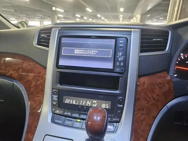 トヨタ アルファード 240S プライムセレクションⅡ 宮崎県 2011(平23)年 8.8万km ホワイトパールクリスタルシャイン 純正ナビ/フルセグTV/純正9型後席ディスプレイ/両側パワースライドドア/バックカメラ/ビルトインETC/クリアランスソナー/バックソナー/HIDヘッドランプ/オートライト/フロントフォグランプ/デュアルオートエアコン/アルカンターラシート/レザー調シートカバー付/2列目キャプテンシート/2列目オットマン/純正18インチアルミホイール/スマートキー/プッシュエンジンスタート/禁煙車