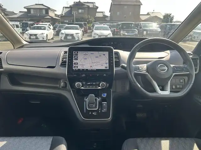 日産 セレナ e－パワー ハイウェイスター V 熊本県 2021(令3)年 2.2万km ブリリアントホワイトパール プロパイロット/純正SDナビ/　　CD/DVD/BT/フルセグTV/アラウンドビューモニター/両側パワースライドドア/インテリジェントクルーズコントロール/LEDオートライト/純正16インチAW/デジタルインナーミラー/ブラインドスポットモニター/ステアリングスイッチ/プッシュスタート/ETC/禁煙車