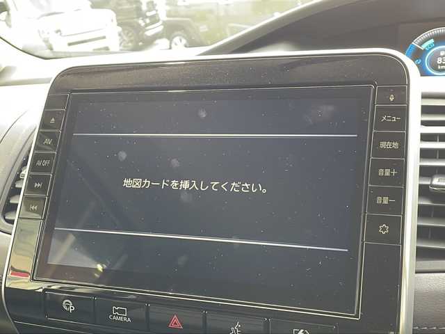 日産 セレナ e－パワー ハイウェイスター V 静岡県 2019(令1)年 5.5万km ブリリアントホワイトパール 純正ナビ/・CD/・DVD/・FM/・AM/・フルセグTV/・Bluetooth/主要装備/・アラウンドビューモニター/・後席フリップダウン/・ドラレコ/・両側パワスラ/・シートヒーター/・ハンドルヒーター/・リアエアコン/・プロパイロット/・エマージェンシーブレーキ/・サイド＋カーテンエアバッグ/・LEDヘッドライト/・コーナーセンサー