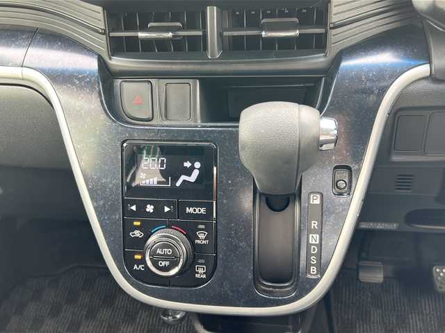 ダイハツ ムーヴ カスタム X ハイパー SAⅡ 愛知県 2016(平28)年 5.7万km ナイトシャドーパープルクリスタルM 【(株)IDOMが運営する【じしゃロン名古屋鳴海店】の自社ローン対象車両になります。こちらは現金ご利用時の価格です。自社ローンご希望の方は別途その旨お申付け下さい。】/社外SDナビ【MDV-D403W】/（AM/FM/CD/DVD/BT/USB/SD/ワンセグ）/バックカメラ/社外14インチアルミホイール/純正14インチアルミホイール夏タイヤ車載/オートLEDヘッドライト/フロントフォグランプ/プッシュスタート/スペアキー（1本）/盗難防止装置/ハーフレザーシート/コーナーセンサー(後のみ)/純正フロアマット