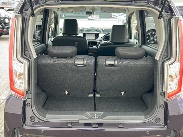 ダイハツ ムーヴ カスタム X ハイパー SAⅡ 愛知県 2016(平28)年 5.7万km ナイトシャドーパープルクリスタルM 【(株)IDOMが運営する【じしゃロン名古屋鳴海店】の自社ローン対象車両になります。こちらは現金ご利用時の価格です。自社ローンご希望の方は別途その旨お申付け下さい。】/社外SDナビ【MDV-D403W】/（AM/FM/CD/DVD/BT/USB/SD/ワンセグ）/バックカメラ/社外14インチアルミホイール/純正14インチアルミホイール夏タイヤ車載/オートLEDヘッドライト/フロントフォグランプ/プッシュスタート/スペアキー（1本）/盗難防止装置/ハーフレザーシート/コーナーセンサー(後のみ)/純正フロアマット