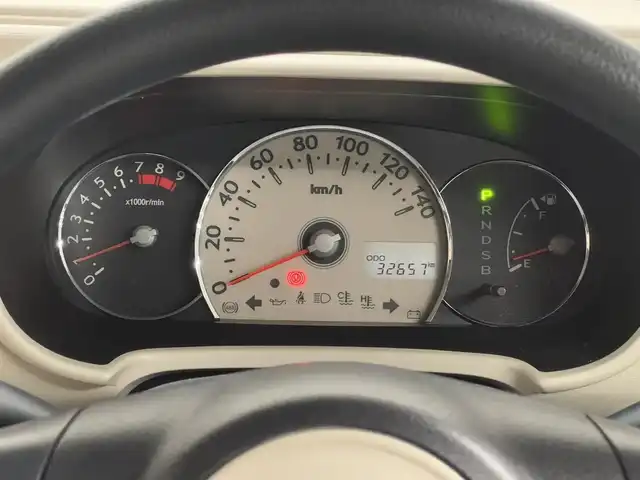 ダイハツ ミラ ココア プラスX 三重県 2012(平24)年 3.3万km コットンアイボリー ガソリン/FF/インパネCVT/ストラーダ 7インチナビ　CN-H510WD/（AM/FM/CD/DVD/TV/HDD MUSIC/SD/Bluetooth/iPod/VTR）/ETC/安全装備/・ABS（EBD機能付）/・ヒルスタートシステム（坂道発進アシスト）/・デュアルSRSエアバッグ（運転席・助手席）/・衝突安全ボディ/装備/・ルーフレール/・キーフリーシステム/・スマートキーx2/・オートエアコン/・電動格納ドアミラー（ウインカー付）/・フロントフォグライト/・14インチスチールホイール＋純正ホイールキャップ