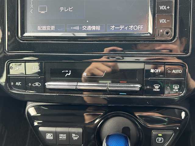 トヨタ プリウス S 島根県 2019(平31)年 3.5万km アティチュードブラックマイカ 純正ナビ/ワンセグ/CD/BT/バックカメラ/前方ドライブレコーダー/ビルトインETC/トヨタセーフティセンス/レーダークルーズコントロール/前後コーナーセンサー/LEDヘッドライト/WORK EMOTION１７インチアルミ/プッシュエンジンスタート/アイドリングストップ/フロアマット/ドアバイザー/取扱説明書/スペアキー/純正サマーセット積み込み（タイヤ溝3部山）