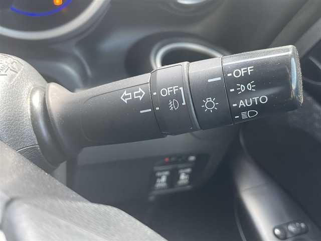 ホンダ Ｎ ＢＯＸ カスタム G SSパッケージ 秋田県 2014(平26)年 8.9万km ポリッシュドメタルメタリック (株)IDOMが運営する【じしゃロン 秋田店】の自社ローン専用車両になります。こちらは現金またはオートローンご利用時の価格です。自社ローンご希望の方は別途その旨お申付け下さい/メモリナビ/ワンセグテレビ/バックカメラ/ウィンカーミラー/ドアバイザー/プッシュスタート/両側パワースライドドア/シートヒーター/スマートキー