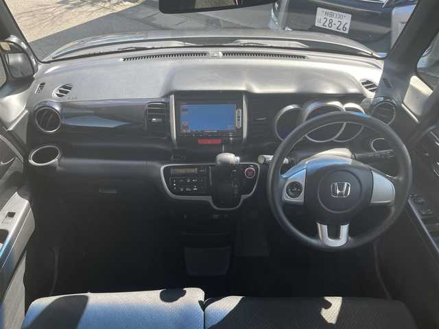 ホンダ Ｎ ＢＯＸ カスタム G SSパッケージ 秋田県 2014(平26)年 8.9万km ポリッシュドメタルメタリック (株)IDOMが運営する【じしゃロン 秋田店】の自社ローン専用車両になります。こちらは現金またはオートローンご利用時の価格です。自社ローンご希望の方は別途その旨お申付け下さい/メモリナビ/ワンセグテレビ/バックカメラ/ウィンカーミラー/ドアバイザー/プッシュスタート/両側パワースライドドア/シートヒーター/スマートキー