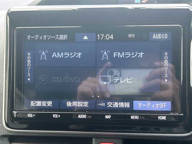 トヨタ ノア ハイブリッド Si ダブルバイビーⅡ 鳥取県 2019(平31)年 9.9万km ラグジュアリーホワイトパールクリスタルシャインガラスフレーク トヨタセーフティセンス/ワンオーナー/SDナビ(NSZT-Y68T)/CD/DVD、AM/FM、Bluetooth、USB/純正フリップダウンモニター/フルセグテレビ/バックカメラ/アイドリングストップ/クルーズコントロール/ドアバイザー/プッシュスタート/両側パワースライドドア/ビルトインETC/LEDオートライト/衝突安全装置/車線逸脱防止支援システム