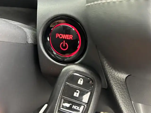ホンダ ＺＲ－Ｖ ハイブリッド e:HEV Z 群馬県 2023(令5)年 1.3万km プラチナホワイトパール ＢＯＳＥプレミアムサウンド　純正コネクトナビ　マルチビューモニター　パワーバックドア　アダプティブクルーズコントロール　ＡＨＢ　シートヒーター　純正１８インチＡＷ　　ＢＳＭ　ワイヤレス充電器　禁煙車