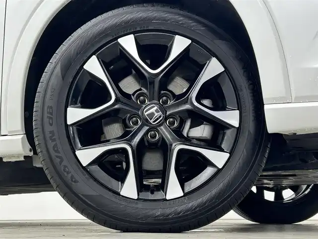 ホンダ ＺＲ－Ｖ ハイブリッド e:HEV Z 群馬県 2023(令5)年 1.3万km プラチナホワイトパール ＢＯＳＥプレミアムサウンド　純正コネクトナビ　マルチビューモニター　パワーバックドア　アダプティブクルーズコントロール　ＡＨＢ　シートヒーター　純正１８インチＡＷ　　ＢＳＭ　ワイヤレス充電器　禁煙車