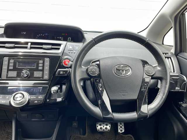 トヨタ プリウス α S ツーリングセレクション G’s 茨城県 2016(平28)年 7.2万km ホワイトパールクリスタルシャイン LEDオートライト/ハーフレザーシート/純正18インチアルミホイール/ステアリングスイッチ/純正オーディオ/スマートキー/ETC