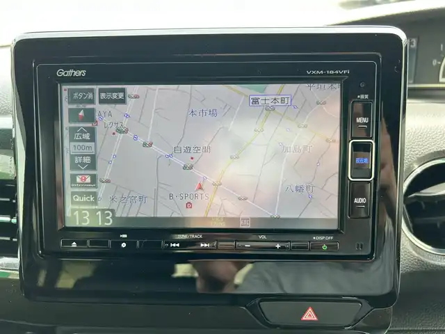 ホンダ Ｎ ＢＯＸ カスタム G L ターボ ホンダセンシング 静岡県 2018(平30)年 4.4万km クリスタルブラックパール エンジンスタートボタン/パワーステアリング/パワーウィンドウ/MTモード付AT/アイドリングストップ/スマートキー/AAC/クルーズコントロール（追従走行：有）/バックカメラ/USB入力端子/純正ETC/純正SDナビ（フルセグTV、BT接続、CDチェンジャー）/ベンチシート/純正フロアマット/ハーフレザー/両側パワースライドドア/純正アルミホイール/ABS/横滑り防止装置/レーンキープアシスト/オートライト/オートマチックハイビーム/後ろのみコーナーセンサー/LEDヘッドライト/W+サイドエアバック/衝突軽減システム