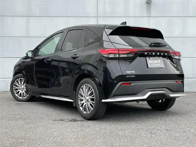 日産 ノート オーテック 千葉県 2021(令3)年 1.9万km 黒 オーテック専用合皮シート/純正ディスプレイオーディオ/全方位カメラ/Bluetooth/デジタルインナーミラー/ブラインドスポットモニター/オートハイビーム/ETC/レーンキープアシスト/衝突被害軽減システム